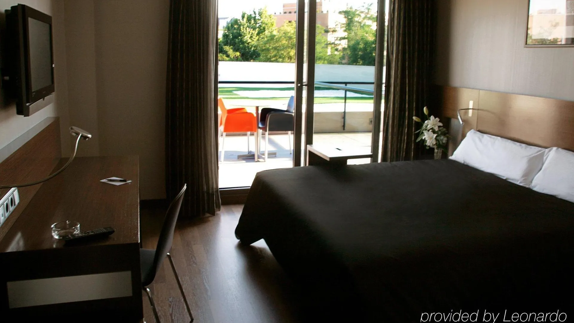 Tach Madrid Airport Hotel