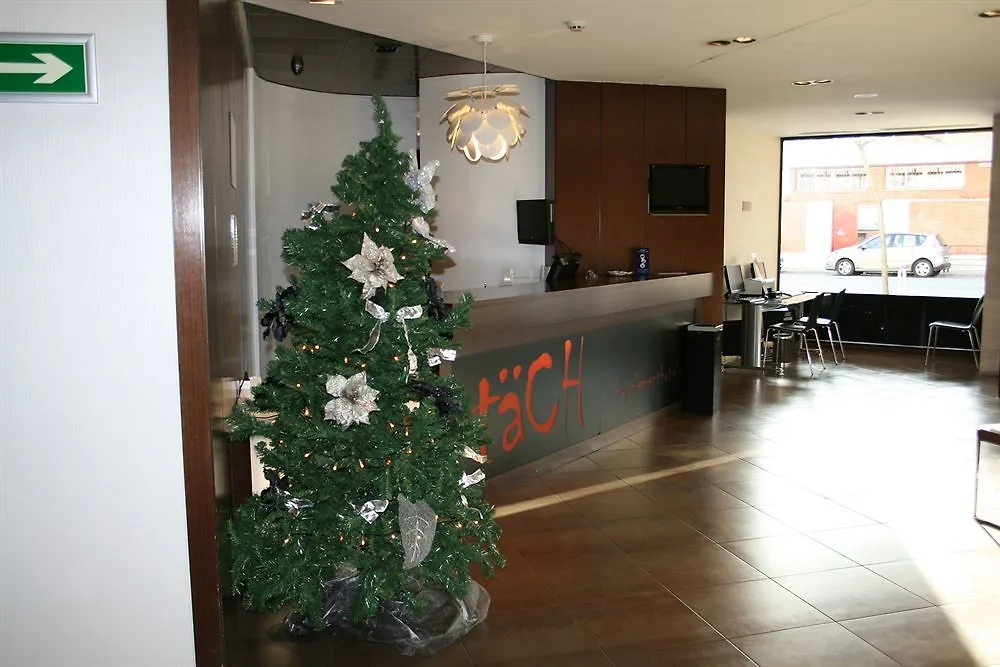 Tach Madrid Airport Hotel
