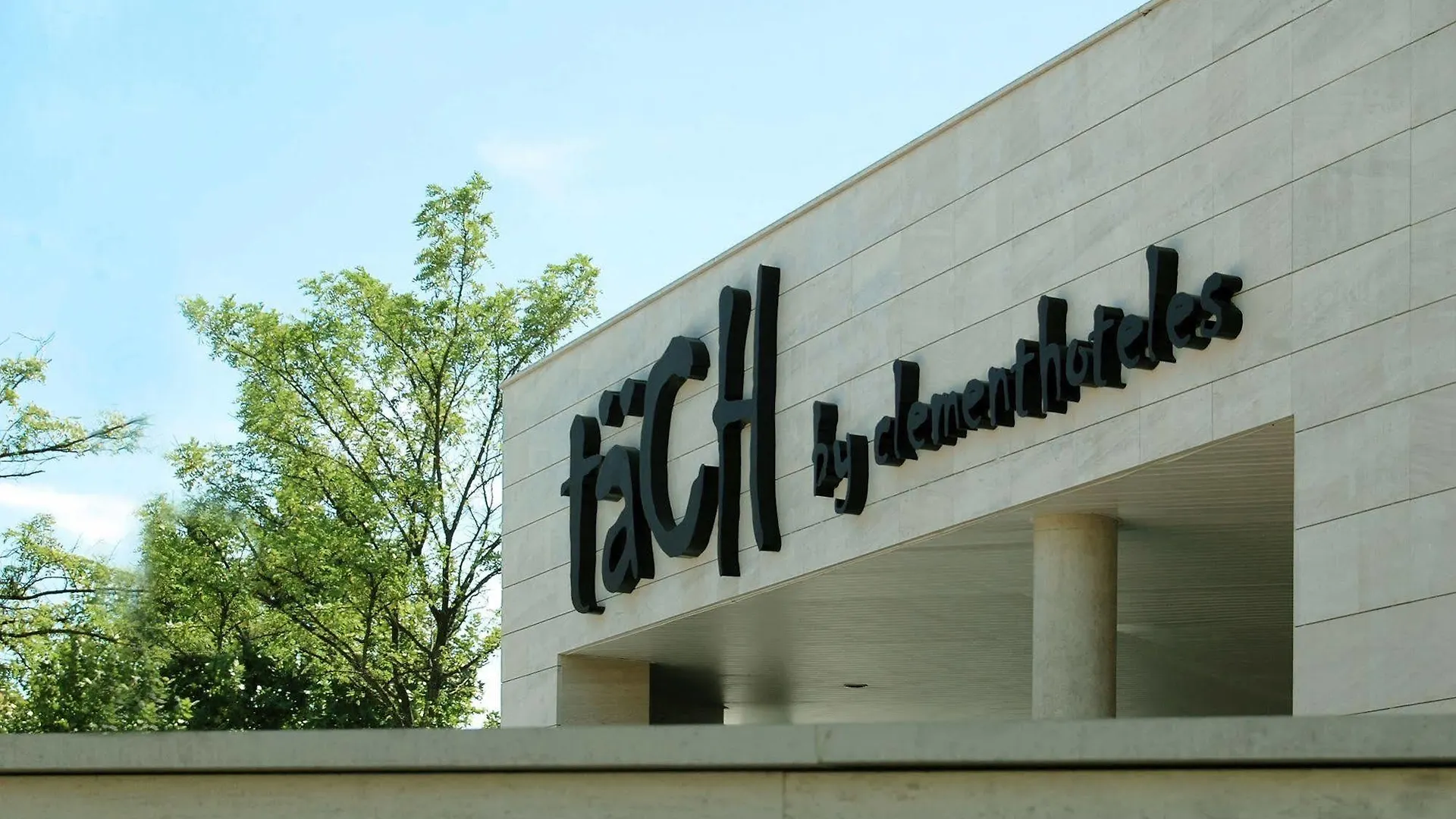 Tach Madrid Airport Hotel