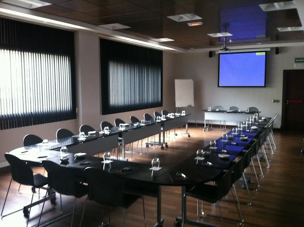 Tach Madrid Airport Hotel 4*,  Spain