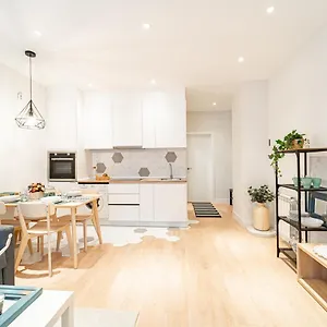 Edsam White Apartamento