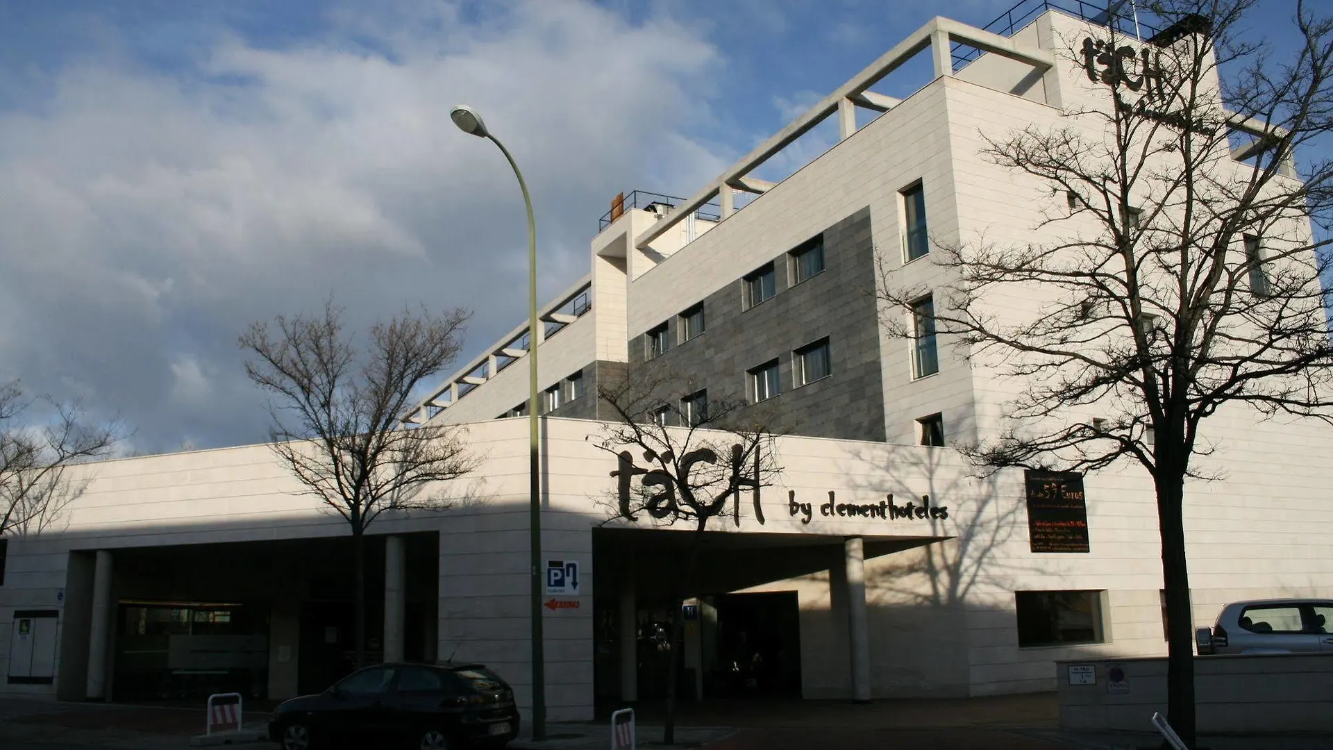 Hotel TaCH Madrid Airport